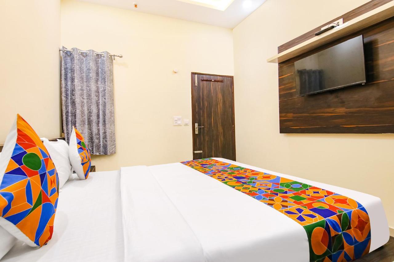 Fabhotel Moon Trip Mohali Экстерьер фото